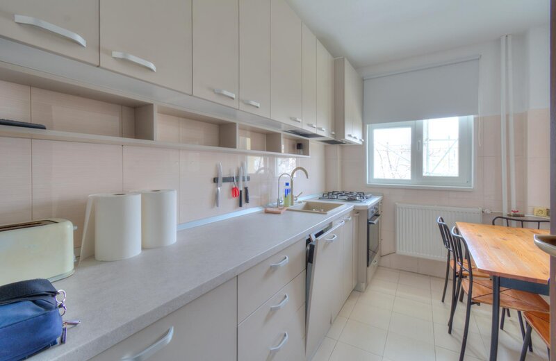 Mihai Bravu Apartament 2 camere decomandat  Metrou Dristor (2 min)