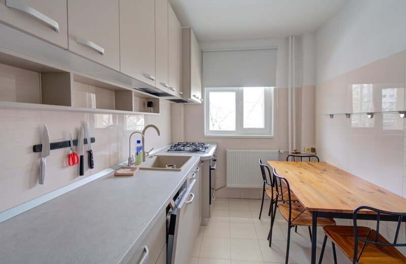 Mihai Bravu Apartament 2 camere decomandat  Metrou Dristor (2 min)