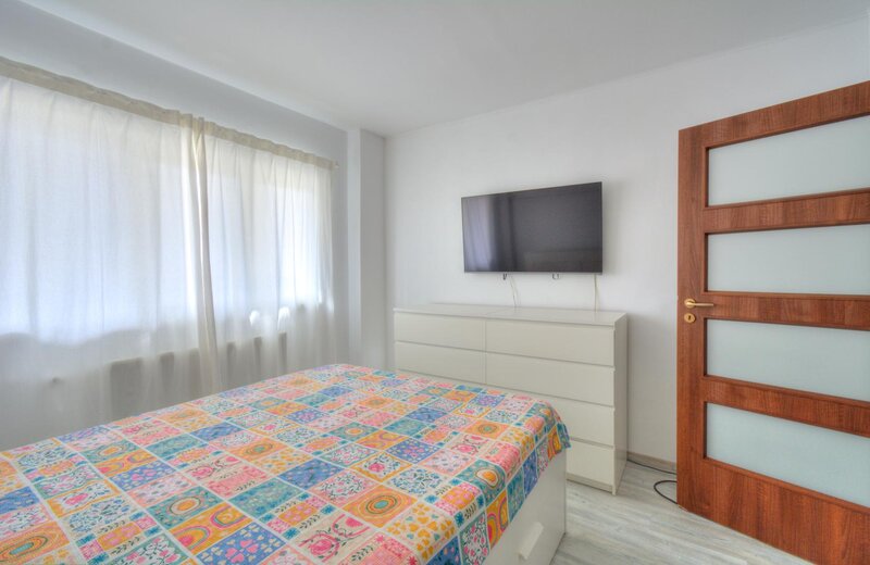 Mihai Bravu Apartament 2 camere decomandat  Metrou Dristor (2 min)